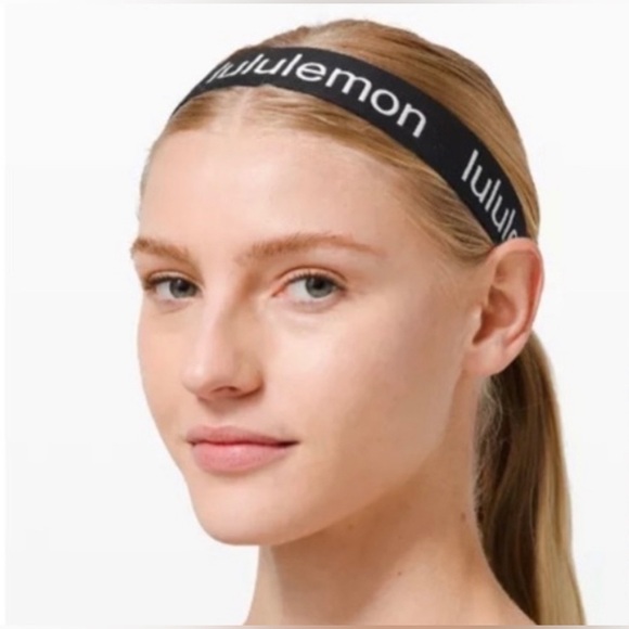 LULULEMON Hold Your Own Black & White Headbands Adjustable One Size (Two pieces) - Picture 5 of 14